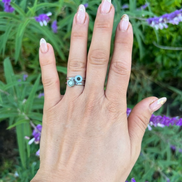 Fashion Design Woman Rings Stainless Steel Rings Size 8 - Picture 4 of 5